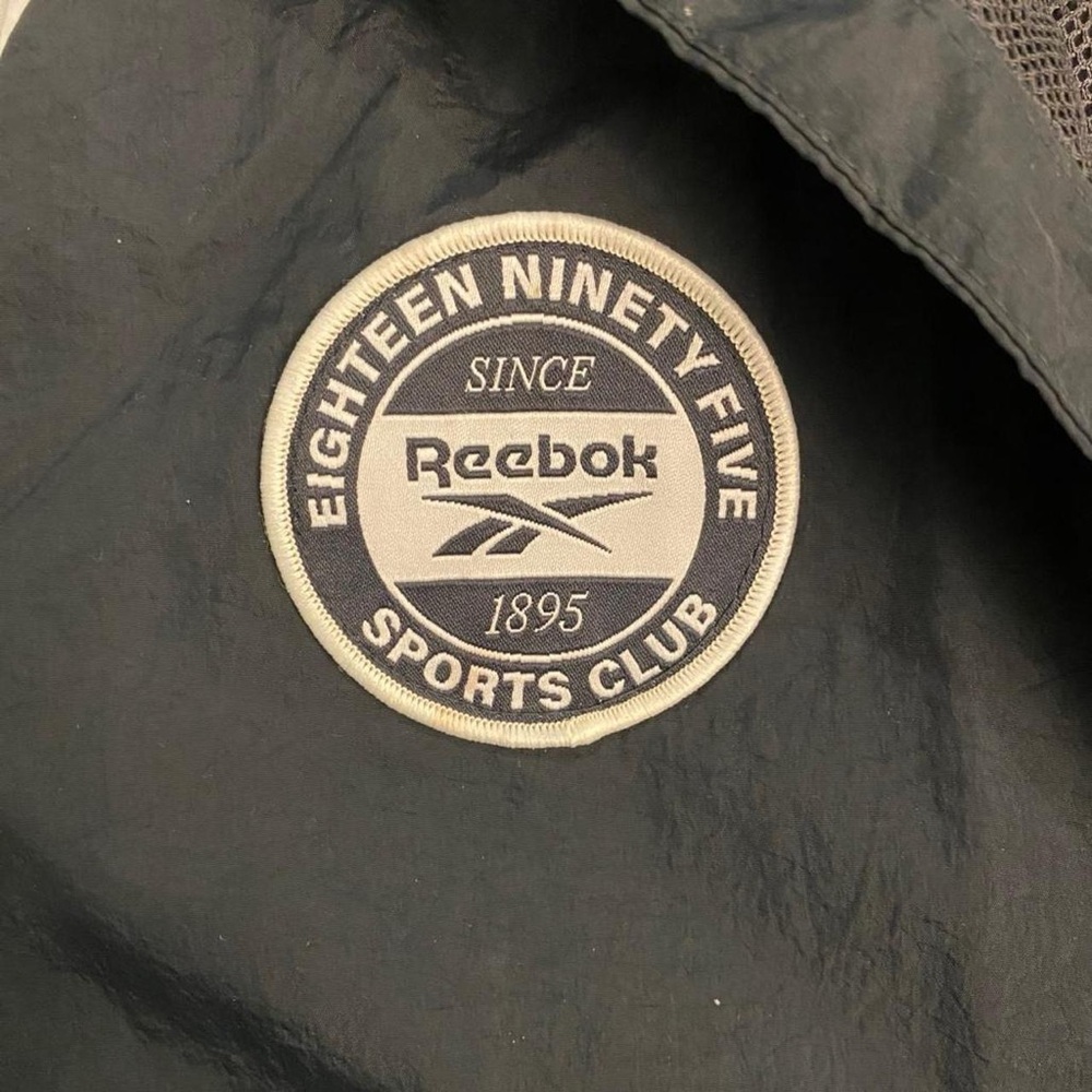 H&M Reebook wind breaker - Picture 4 of 8